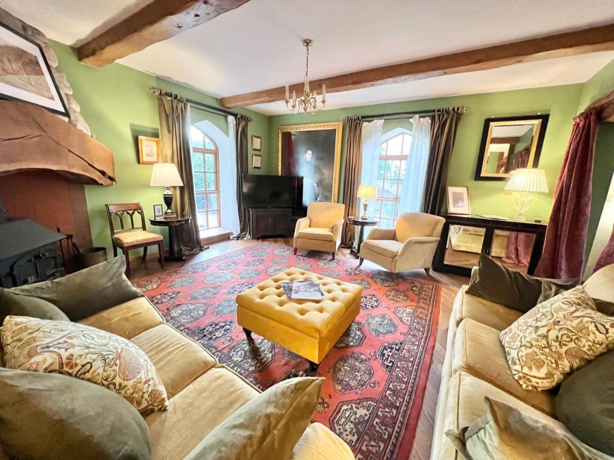 Tan-Yr-Ogo Gate Lodge, Gwrych Castle Llanddulas ภายนอก รูปภาพ
