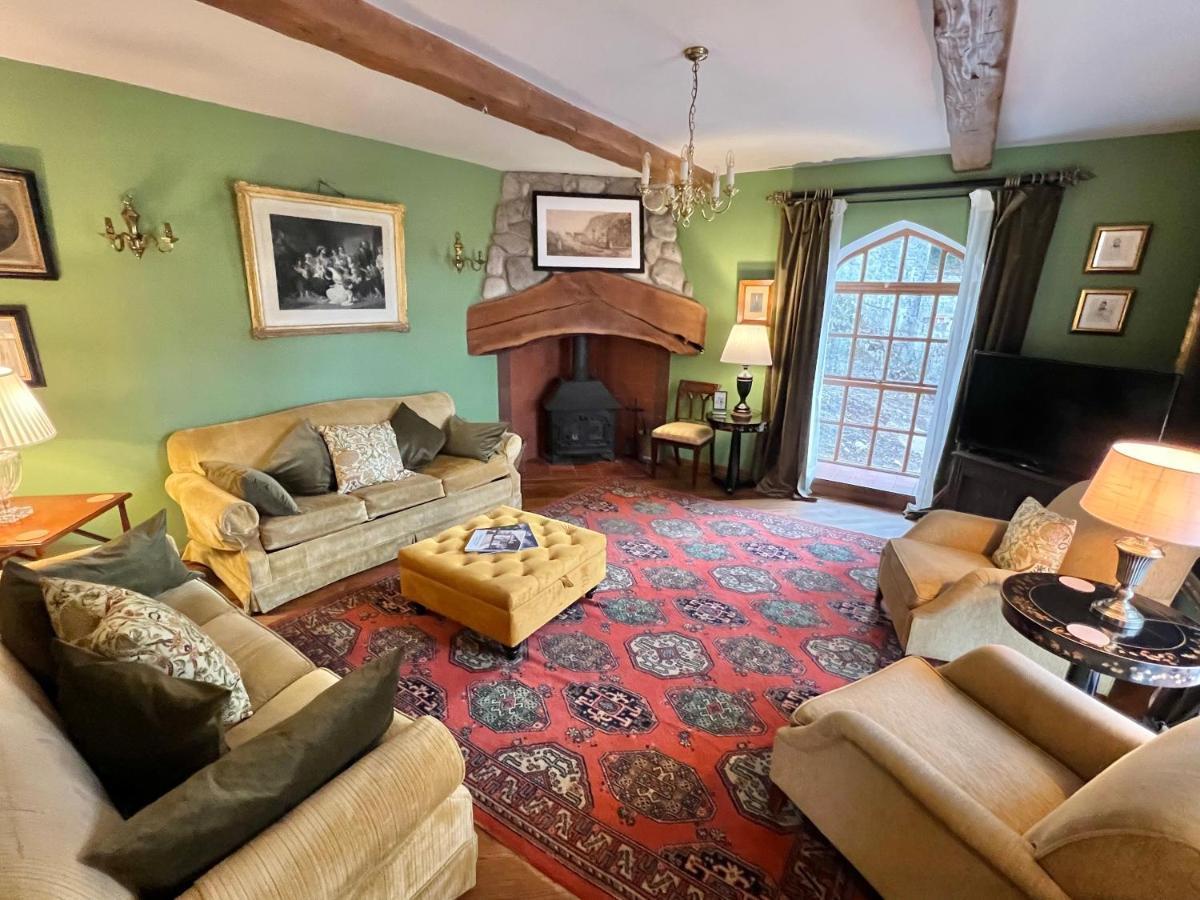 Tan-Yr-Ogo Gate Lodge, Gwrych Castle Llanddulas ภายนอก รูปภาพ