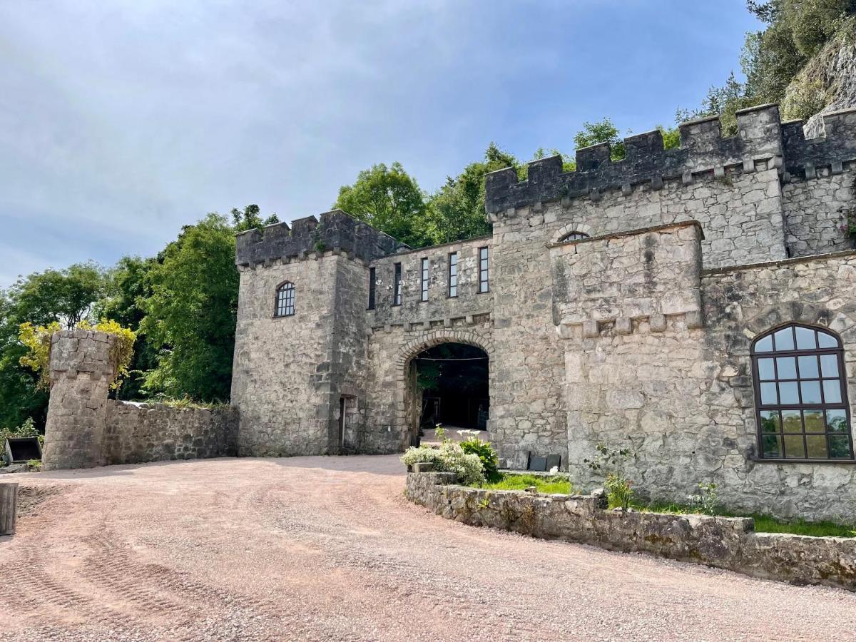 Tan-Yr-Ogo Gate Lodge, Gwrych Castle Llanddulas ภายนอก รูปภาพ